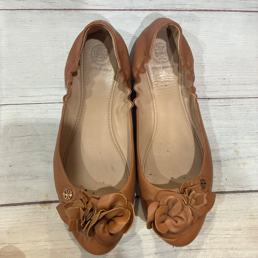 Tory Burch Blossom Ballet Flats Womens 8.5 Tan Leather Flower Applique